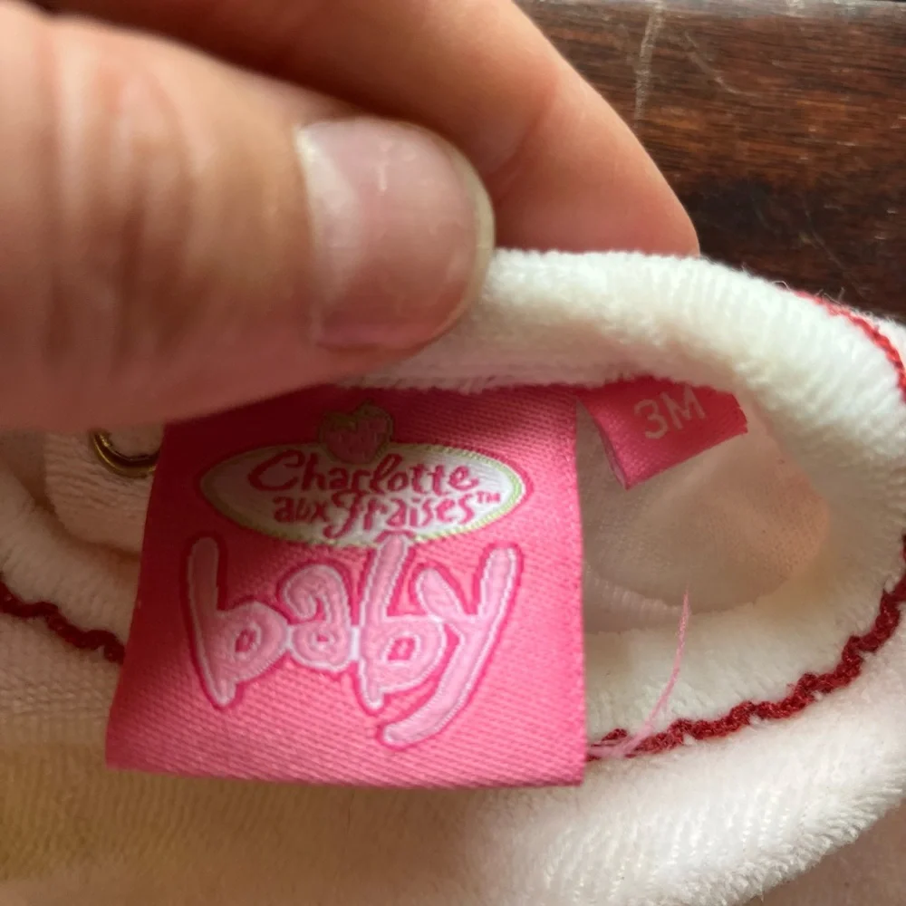Y2K 2011 Baby Strawberry Shortcake White onesie